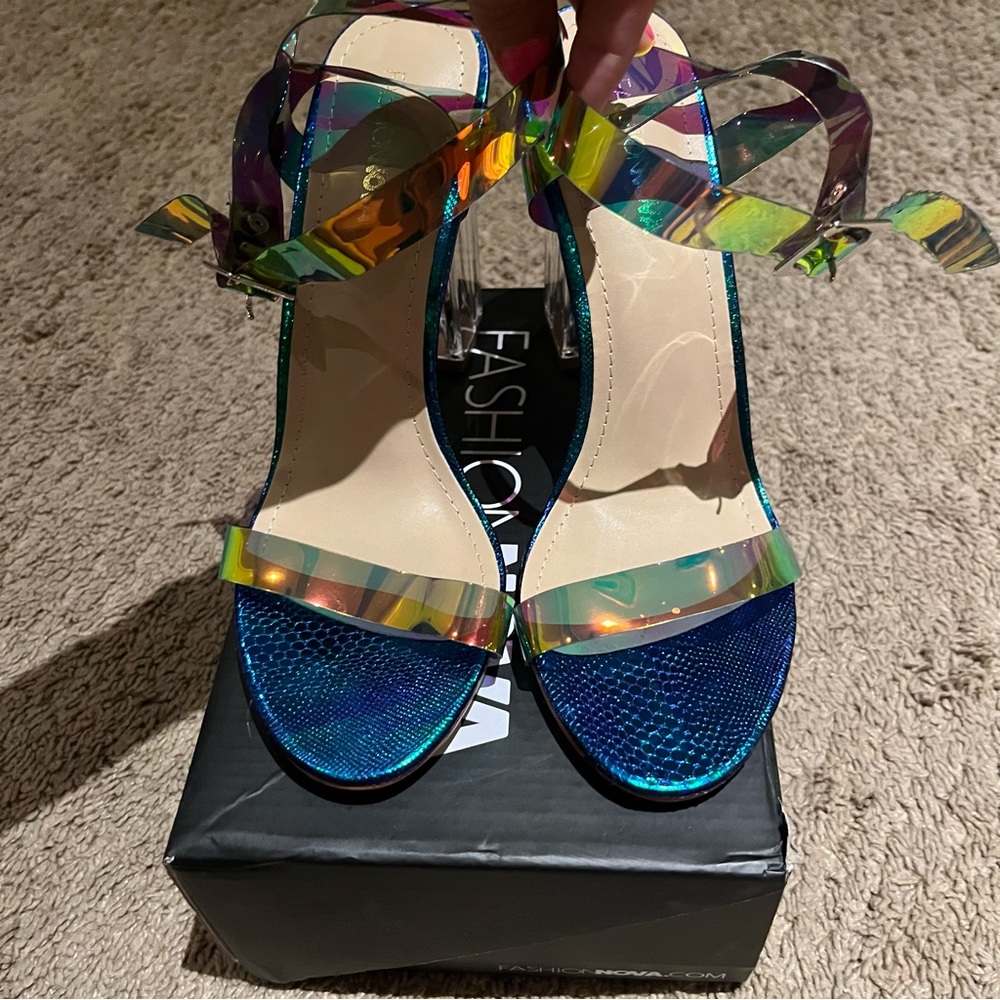 EUC-Mermaid vibes square pump heels (8) 🧜🏽‍♀️